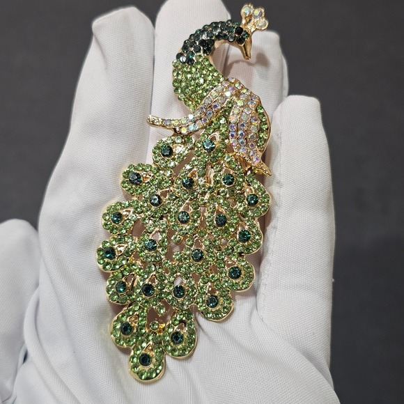 Jewelry - LARGE Rhinestone Peacock Brooch Women Multicolor Gold Tone Statement Broch